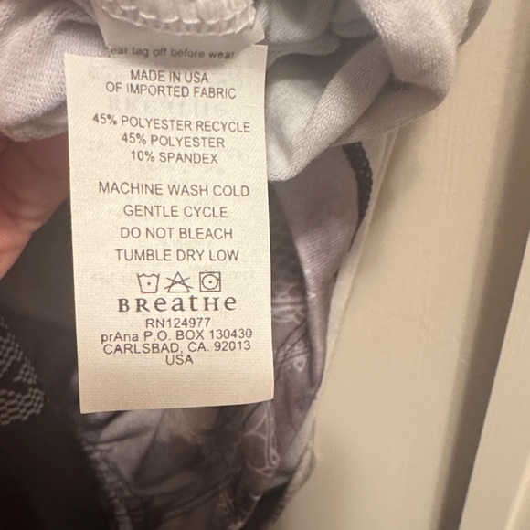 Prana Mahdia V-next Tank Top Black and Gray with Delicate Design - Size M - Picture 13 of 14